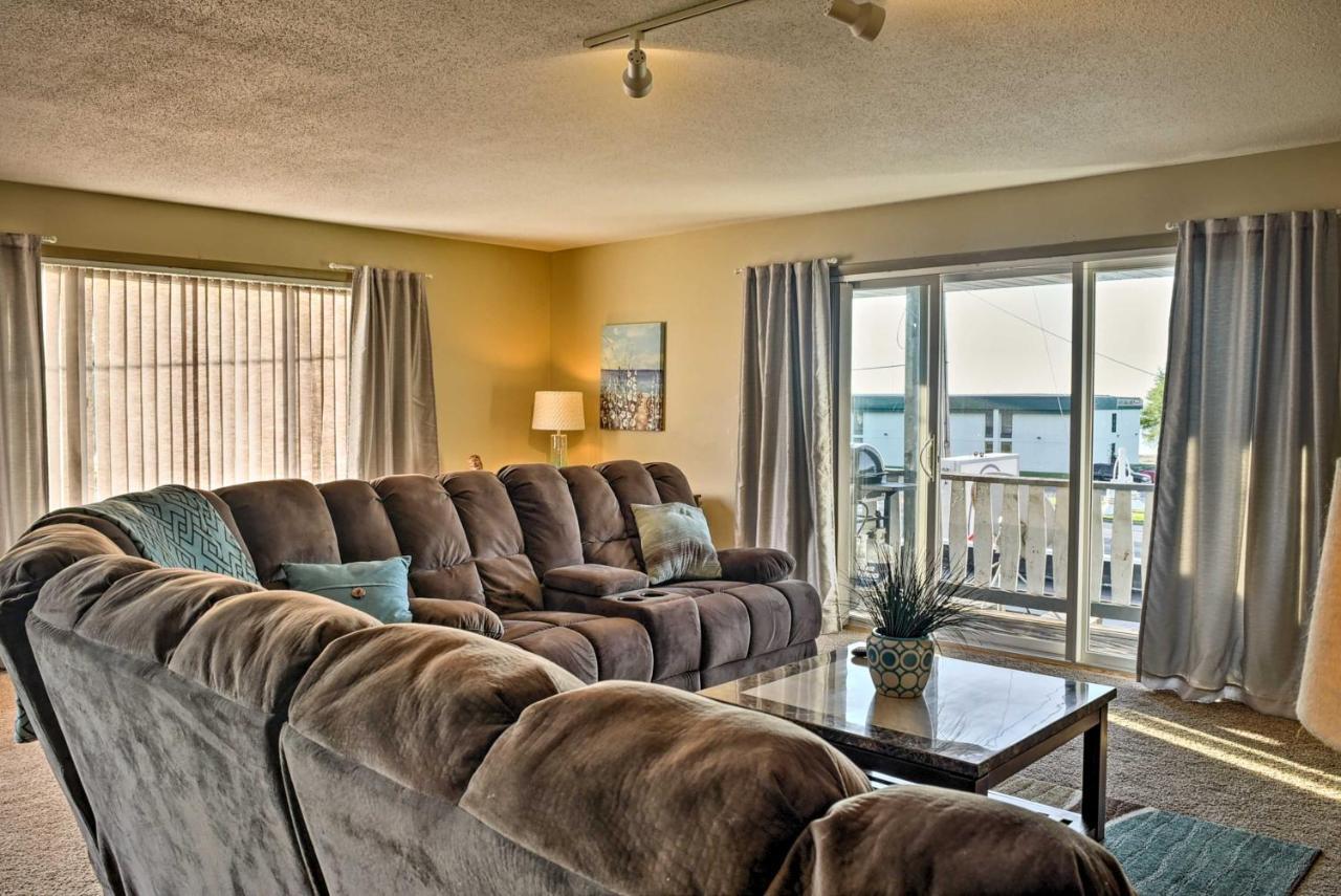 East Tawas Apartment Near Lake Huron And Downtown! Dış mekan fotoğraf